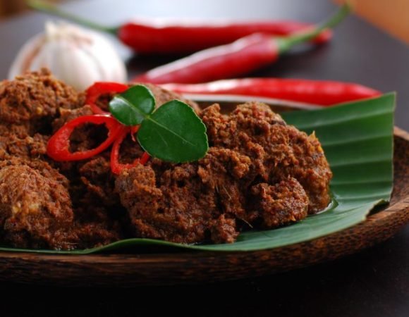 Rendang – món cà ri bò quyến rũ tạo nên dấu ấn ẩm thực Singapore