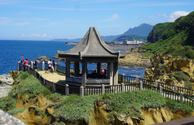 Đảo Hòa Bình, Cơ Long