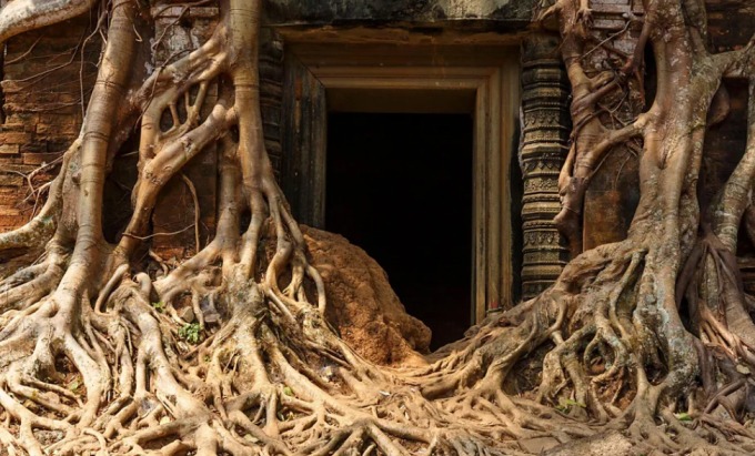 Prasat Pram, nhà nghỉ được xây dựng để tín đồ hành hương trước đây dừng chân nghỉ ngơi trên Con đường Hoàng gia phía Đông.