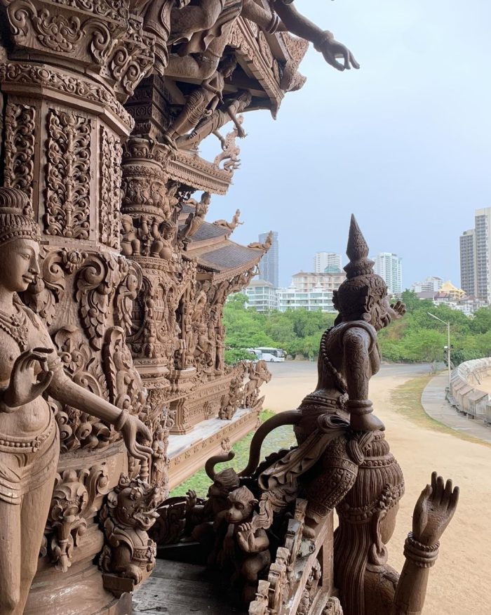Đền Chân Lý