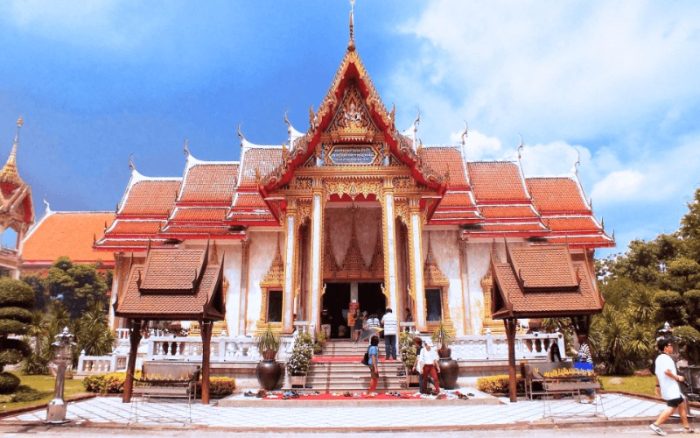 Ngôi đền cổ kính Wat Chalong