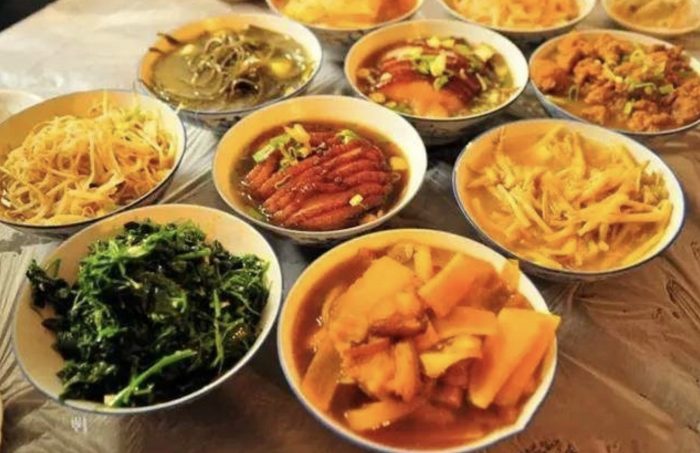 Những món địa phương bạn nên thử khi đến Địa Khanh Viện