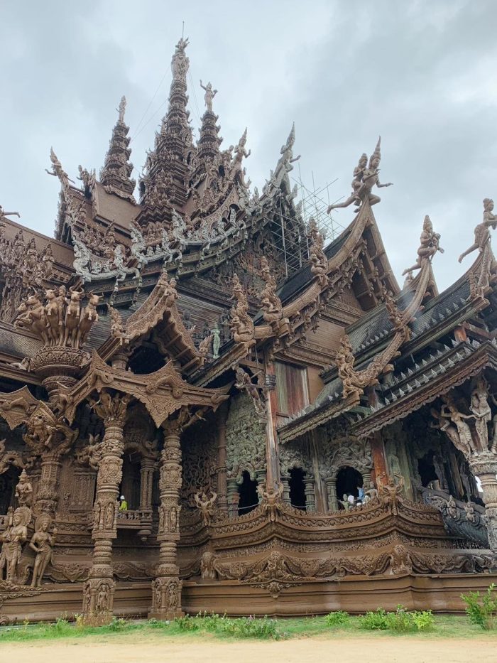 đền Chân Lý