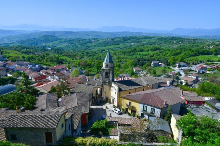 Khám phá Campania: Tận hưởng vẻ đẹp yên bình và lãng mạn của nước Ý