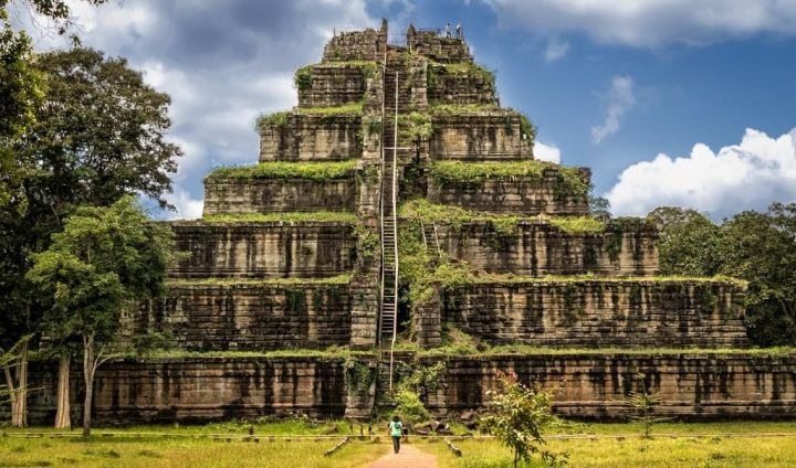 Prasat Thom - Kim tự tháp của Campuchia