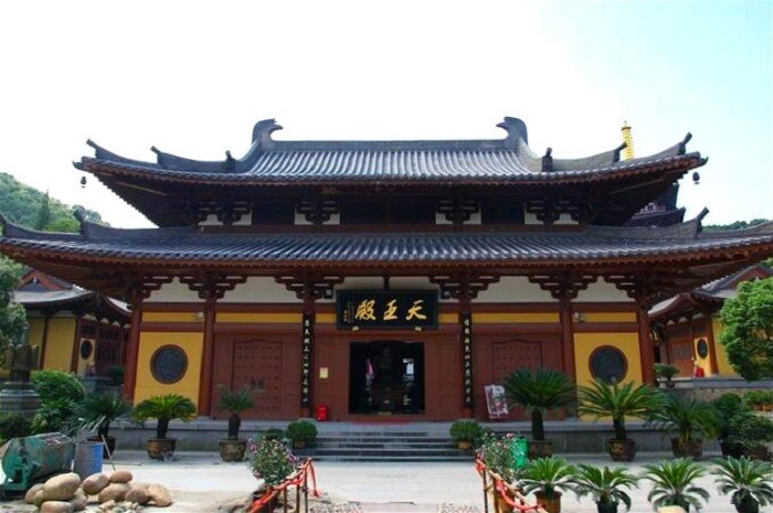 Điện Thiên Vương.